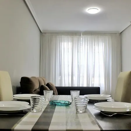 Abad Paterno - 3008 公寓