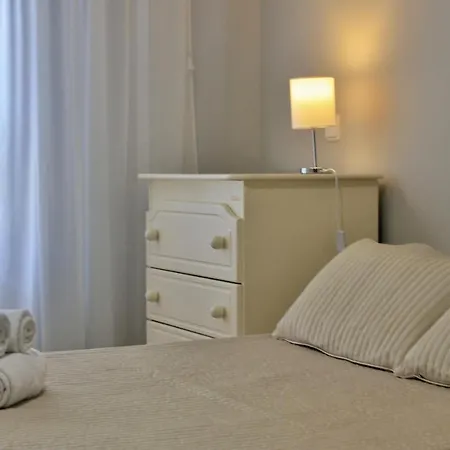 Abad Paterno - 3008 Apartamento Santoña