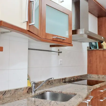 Abad Paterno - 3008 *